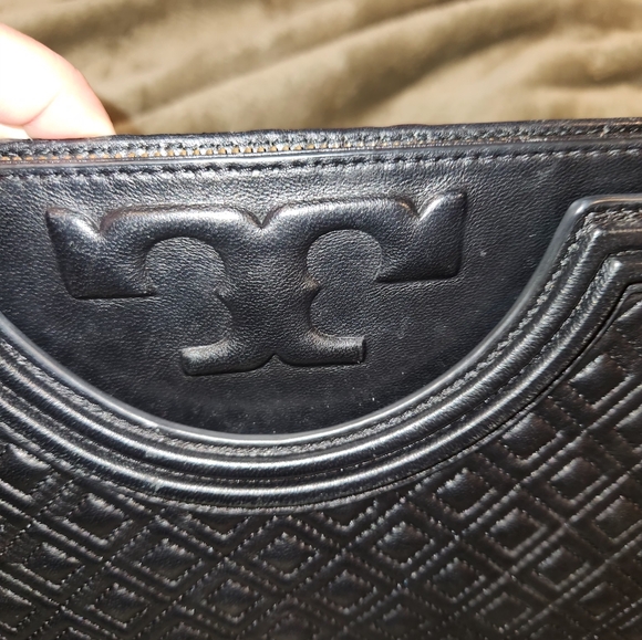 Authentic tory burch clutch - Picture 2 of 13